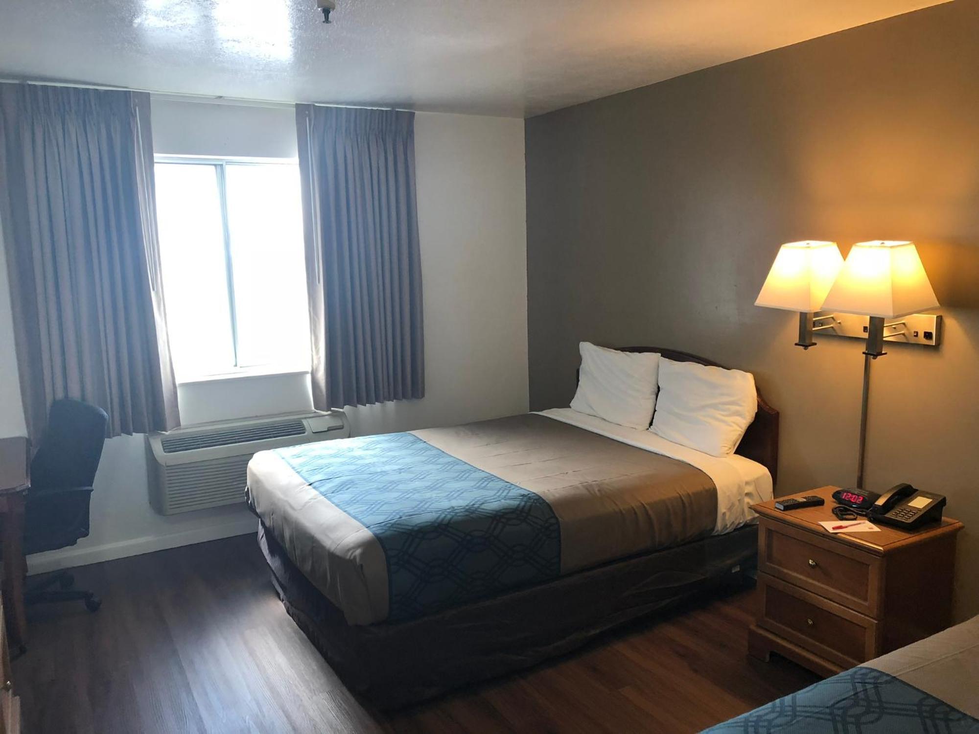 Ameri-Stay Inn & Suites クリアフィールド エクステリア 写真